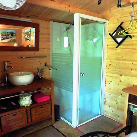 Le Portel Des Arnaud Chambres D'Hotes Durfort-et-Saint-Martin-de-Sossenac Rum bild